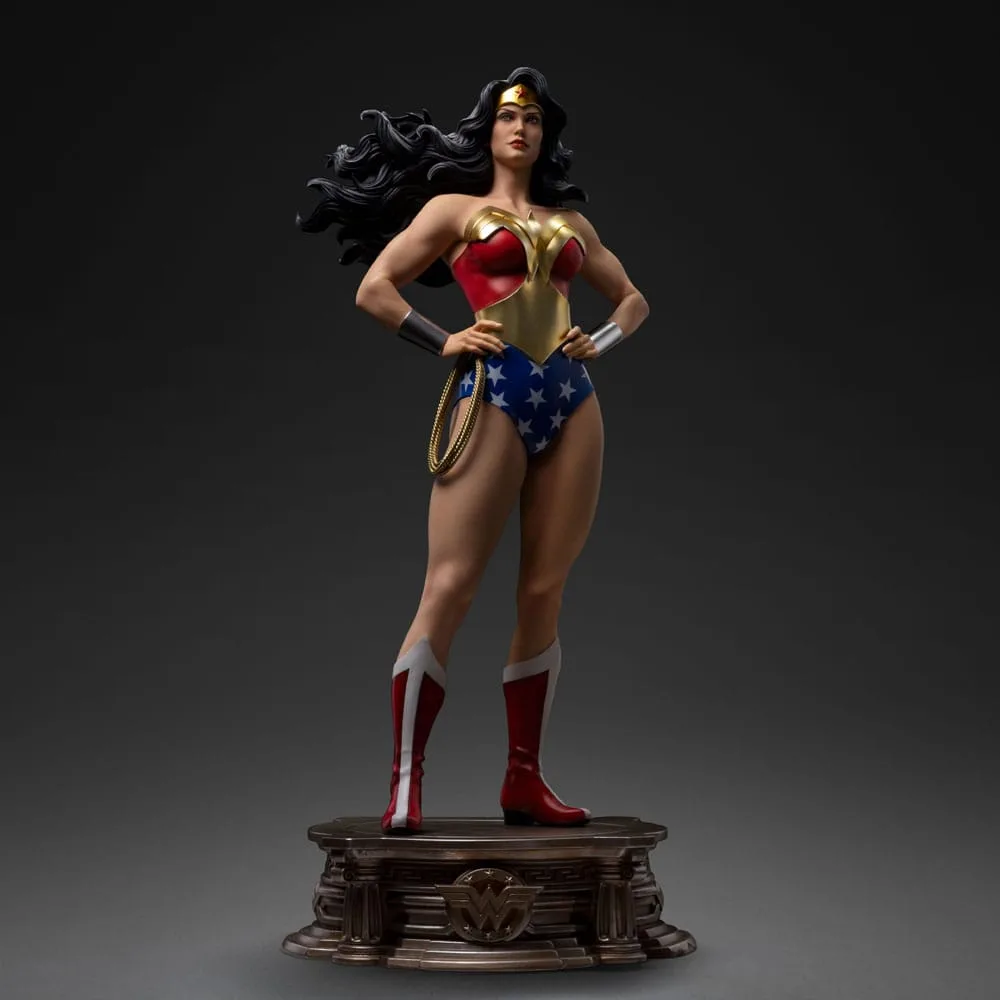 DC Comics Statue – Wonder Woman Legacy Replica 1/4 56 cm 10