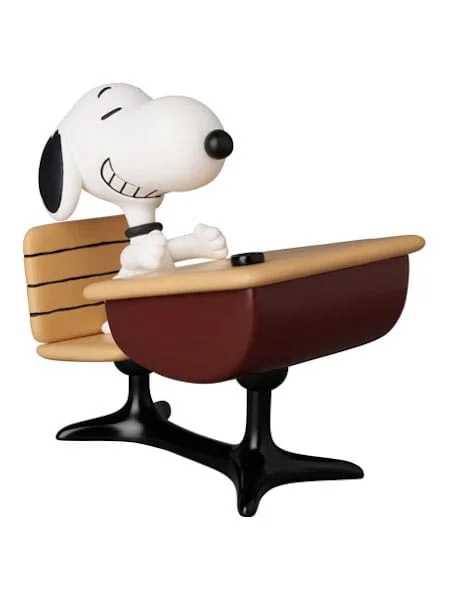 Peanuts Mini Figure – UDF Series 18 Snoopy with Desk 9 cm