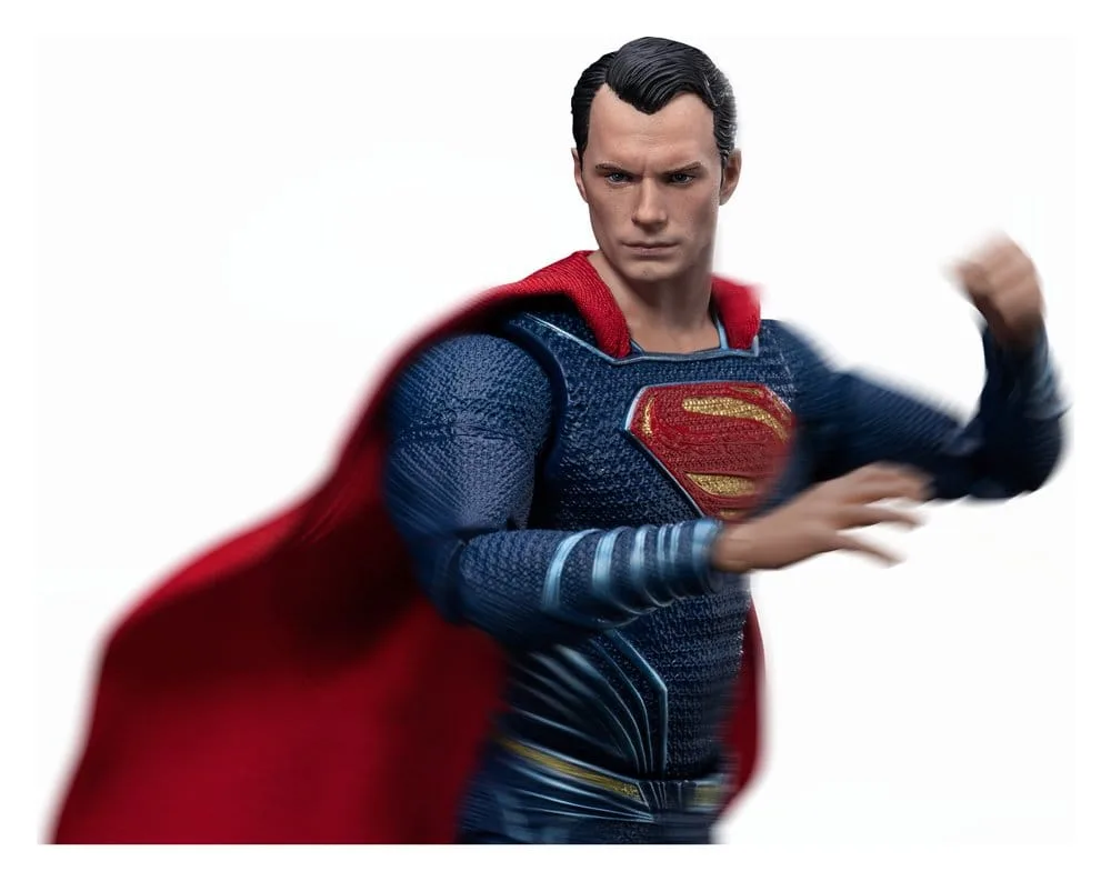 Batman v Superman Action Figure – Superman 2.0 4
