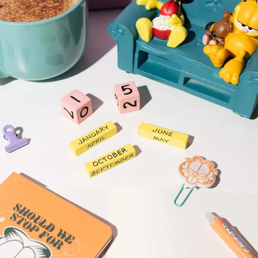 Garfield Perpetual Calendar – 3D Resin 17 x 9 x 12 cm 9