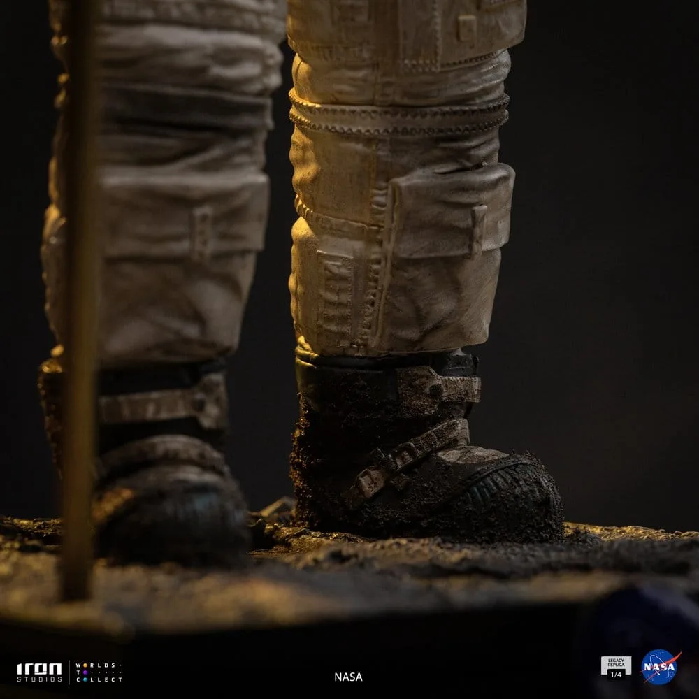 NASA Statue – Legacy Replica Apollo 11 Astronaut 58.3 cm 2
