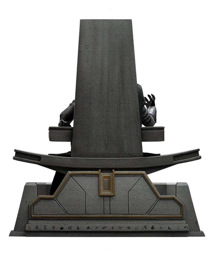 Avengers: Doomsday Statue – Doctor Doom on Throne 1/10 22 cm 10