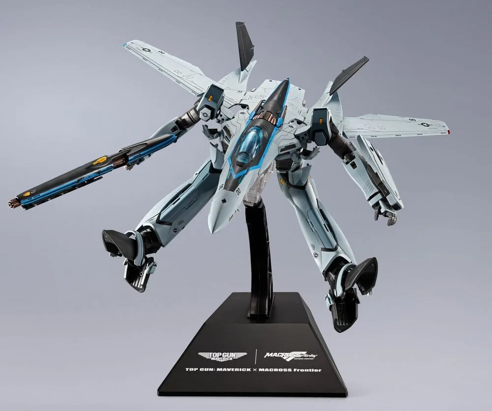 Macross Action Figure – VF-25 Top Gun Maverick Version 25 cm 13