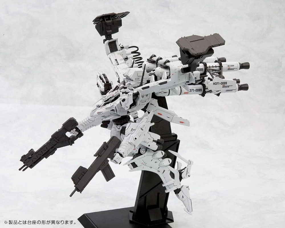 Armored Core Model Kit – White Glint and VOB Set 1/72 16 cm 2