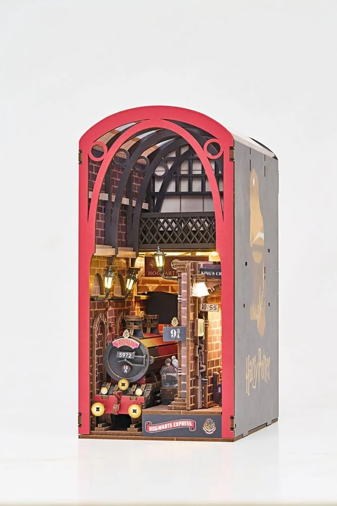 Harry Potter Book Nook – Hogwarts Express 18 cm 5