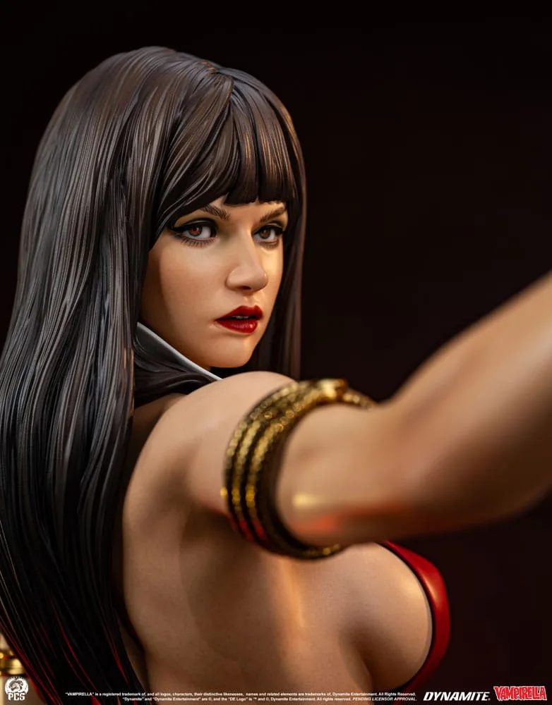 Vampirella Statue – 70er-Jahre-Postermotiv 1:2 112 cm 18