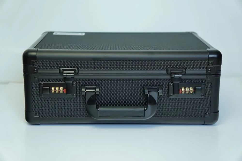 Evoretro Trading Card Suitcase – Black Combination Lock 5