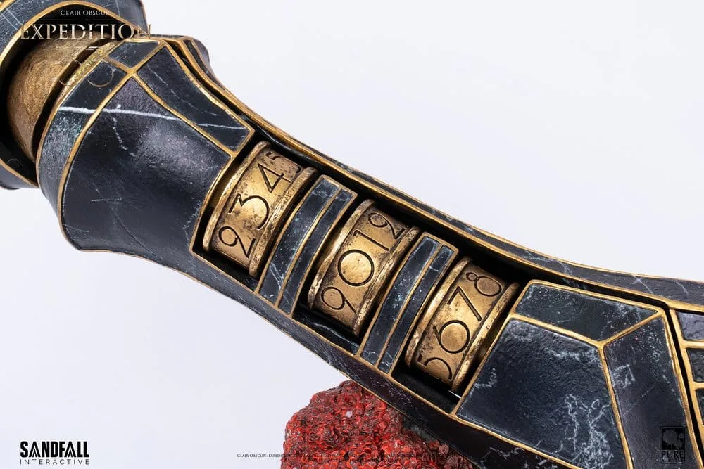 Clair Obscur: Expedition 33 Replica – Gustave’s Arm 48 cm 11
