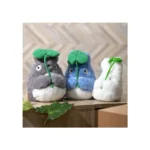 My Neighbor Totoro Plush Figure – Nakayoshi Big Totoro Leaf 21 cm 4