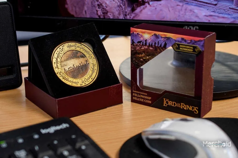 Lord of the Rings Coin – The Fellowship with Display Stand 5