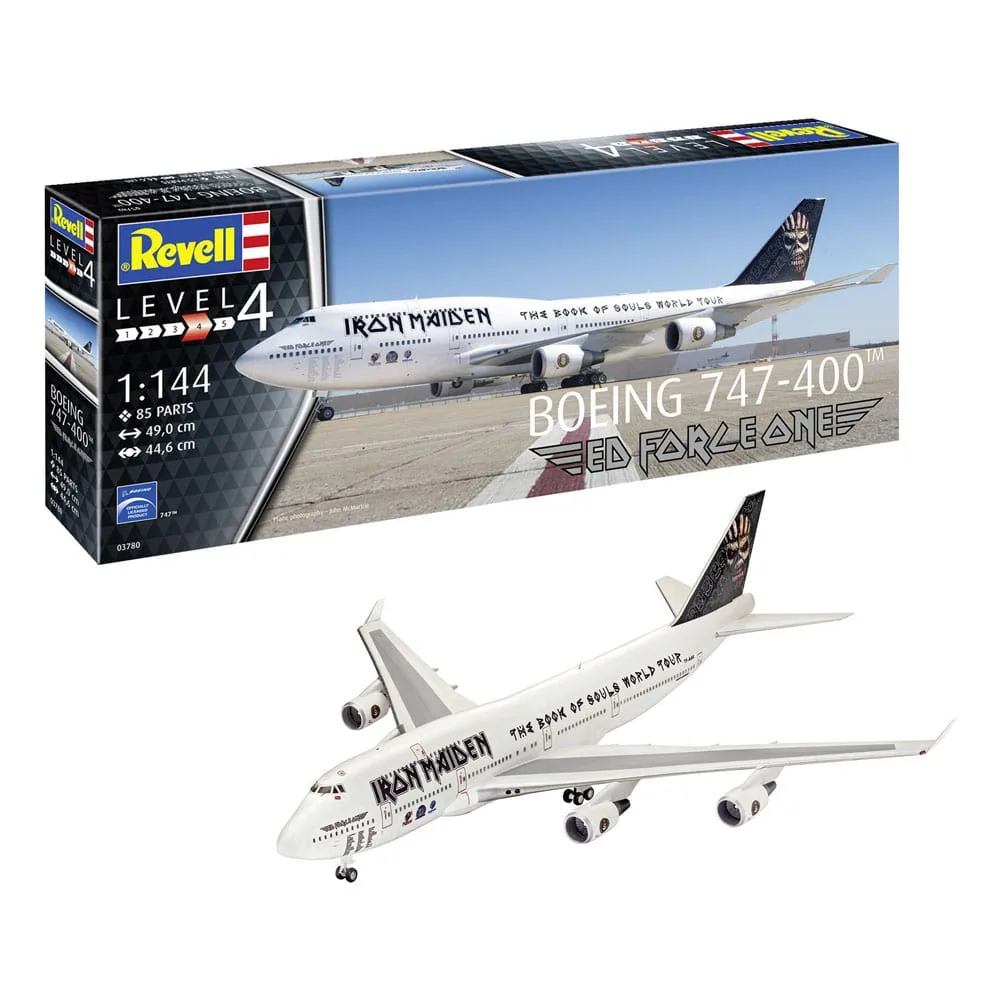 Iron Maiden Modellbausatz – Ed Force One Boeing 747-400 1:144 3