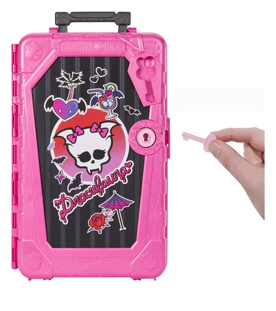 Monster High Doll – Draculaura Gore-geous Oasis 3