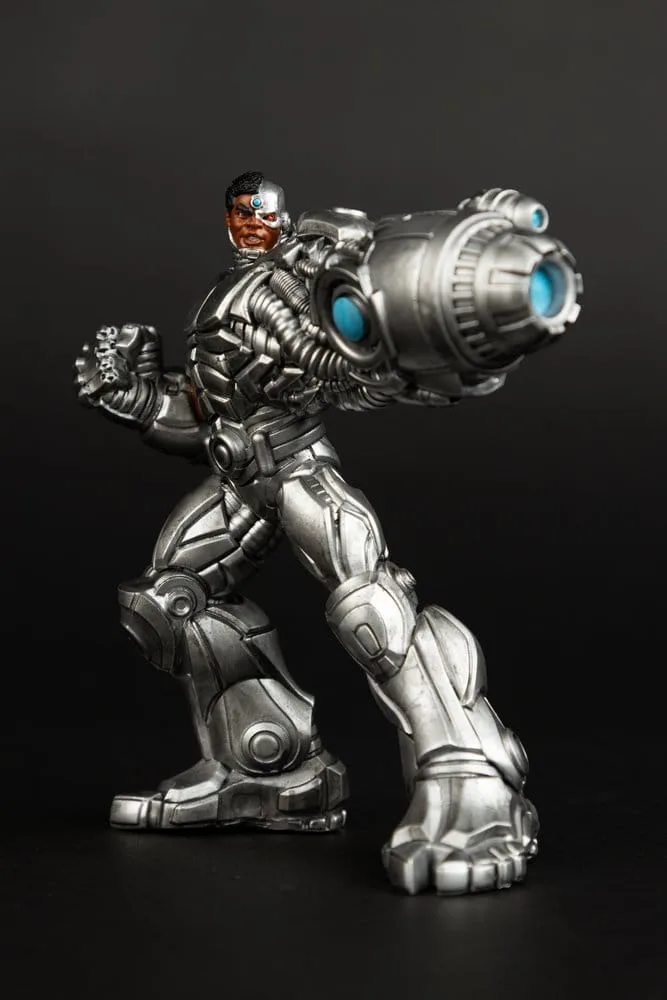 DC Comics Vinyl Statue – Todd’s Mods Cyborg 12 cm 11