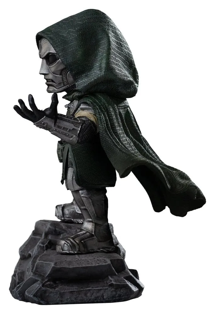 Avengers Doomsday Statue – MiniCo Doctor Doom 15 cm 5