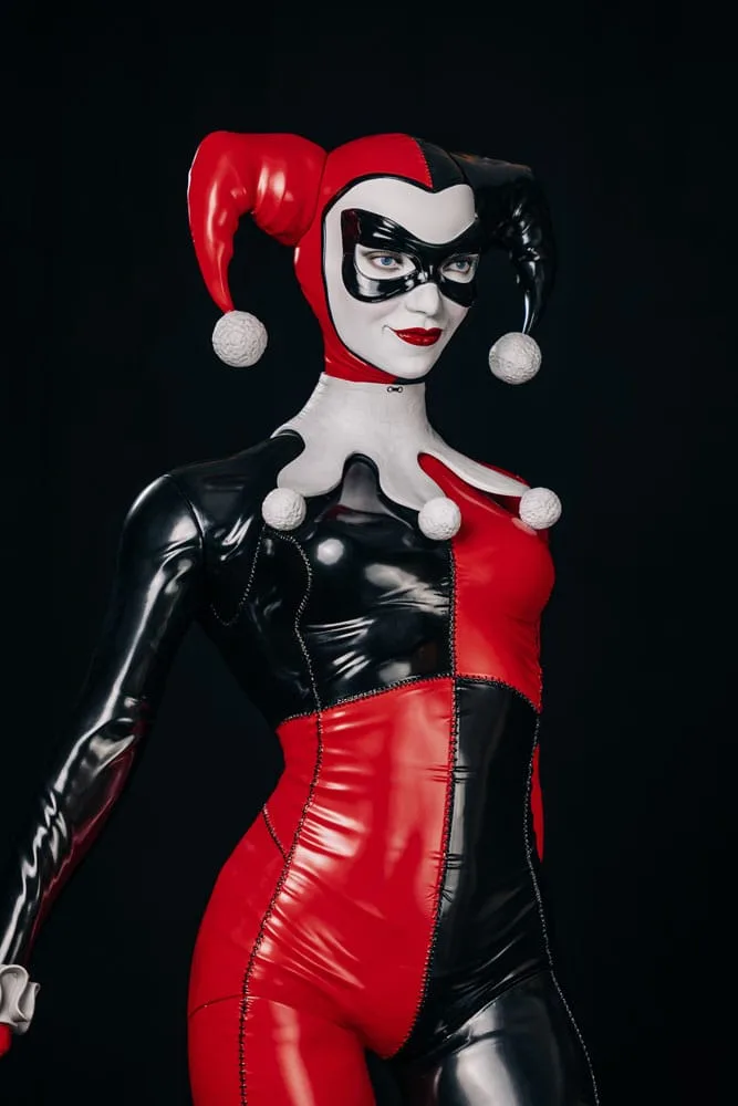 DC Comics Life-Size Statue – Harley Quinn 196 cm 17
