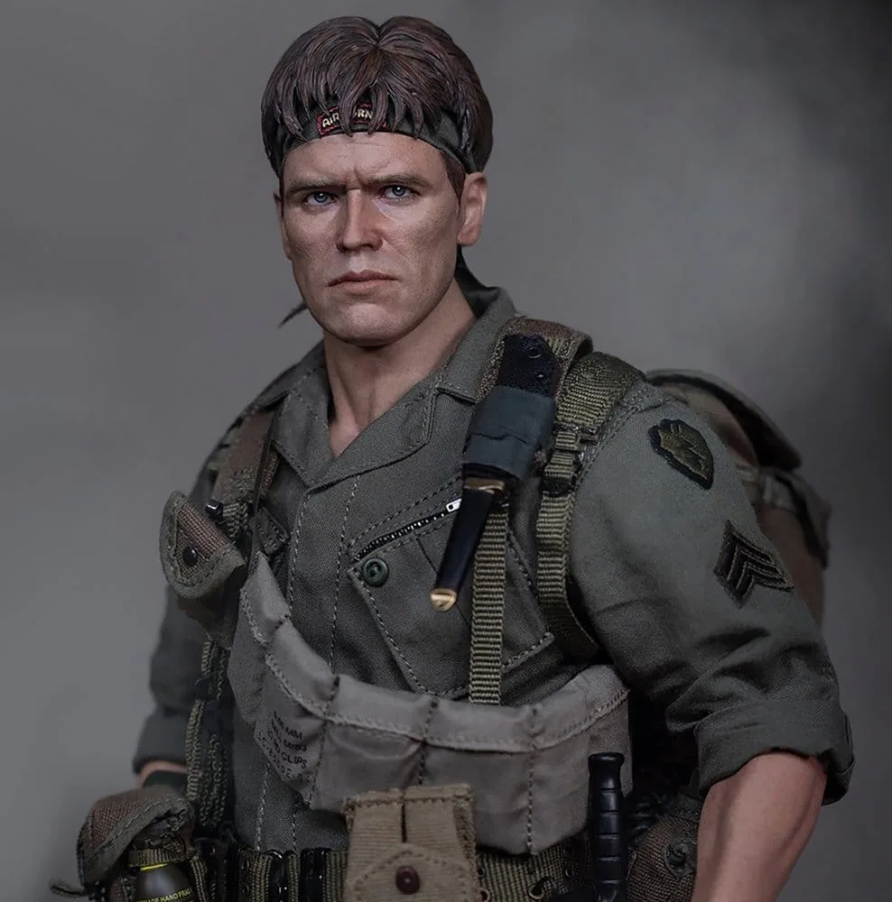 Platoon Action Figure – Sergeant Elias 1/6 Scale 30 cm 3