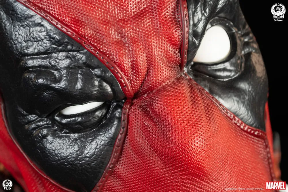 Marvel Fine Art Bust – Deadpool Deluxe Edition 42 cm 21