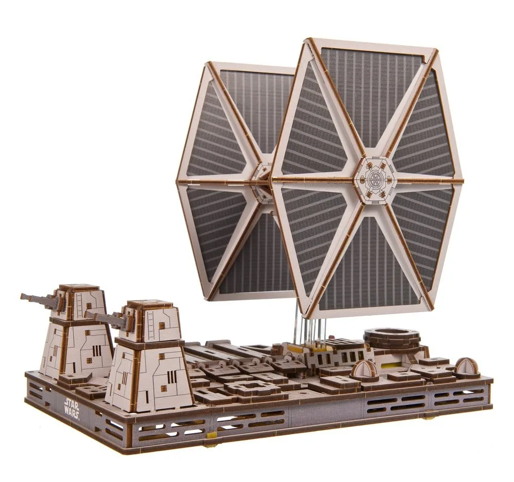 Star Wars Holzmodellbausatz – TIE Fighter mit Ständer 3