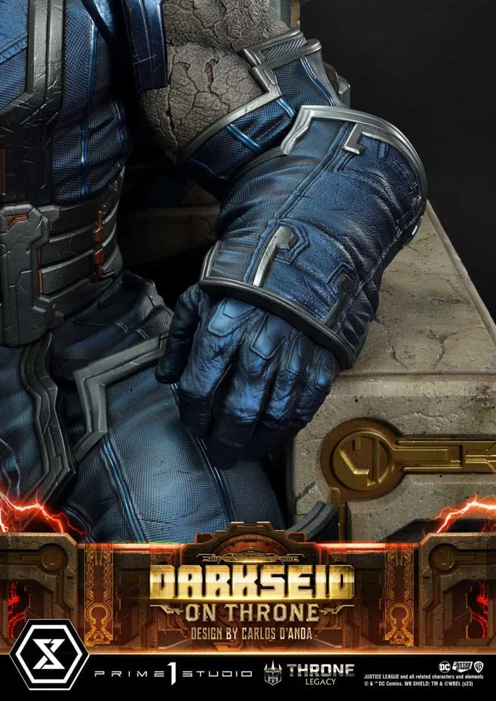 Justice League Beeld – Darkseid op troon Deluxe Bonus 65 cm 13