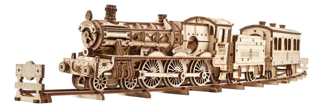 Harry Potter Wooden Model Kit – Hogwarts Express 1
