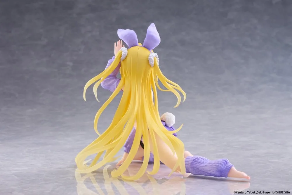 To Love-Ru Darkness Figure – Golden Darkness Fluffy Bunny 13 cm 11