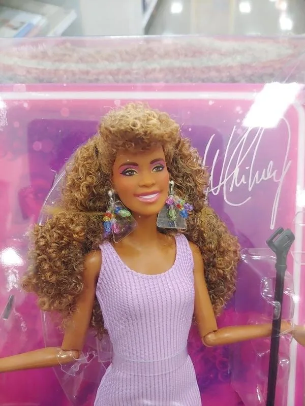 Whitney Houston Barbie Doll – I Wanna Dance with Somebody 3