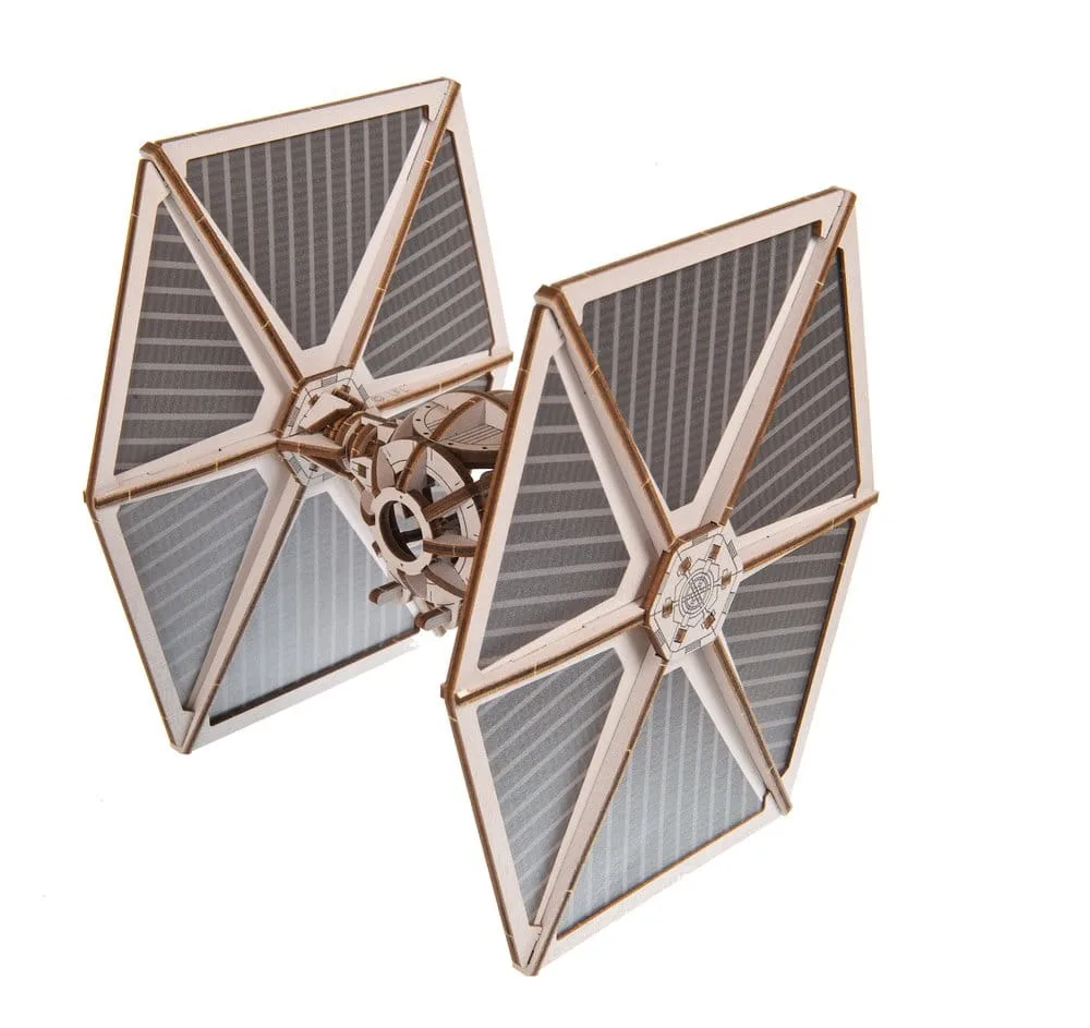 Star Wars Holzmodellbausatz – TIE Fighter mit Ständer 15