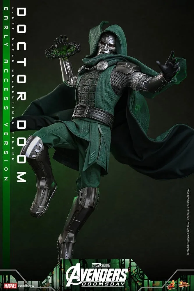 Avengers Doomsday Action Figure – Doctor Doom 31 cm 20