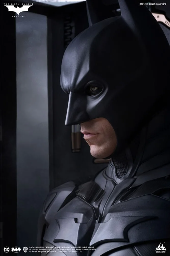 The Dark Knight Statue – Batman Ultimate Edition 207 cm 7