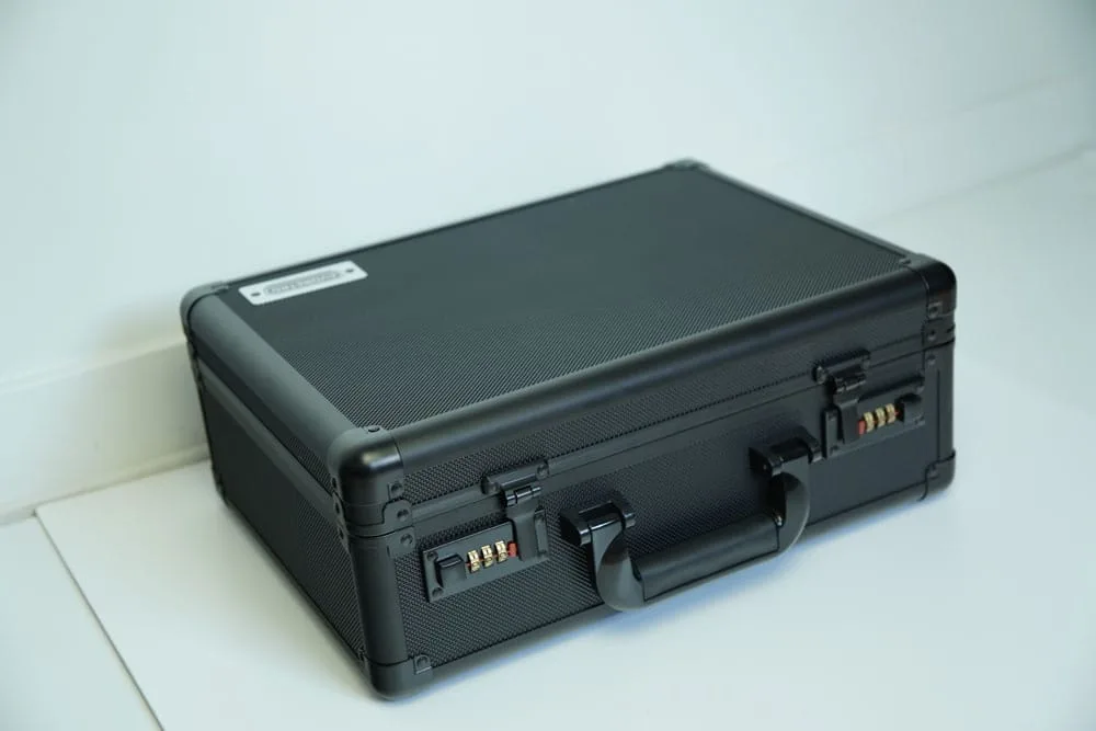 Evoretro Trading Card Suitcase – Black Combination Lock 6