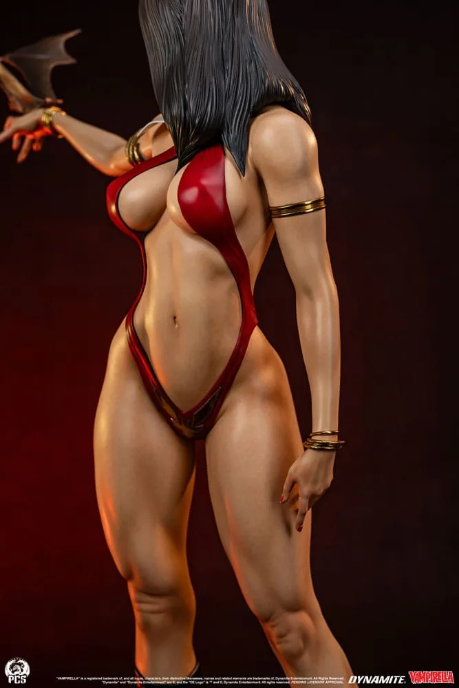 Vampirella Statue – 70er-Jahre-Postermotiv 1:2 112 cm 14