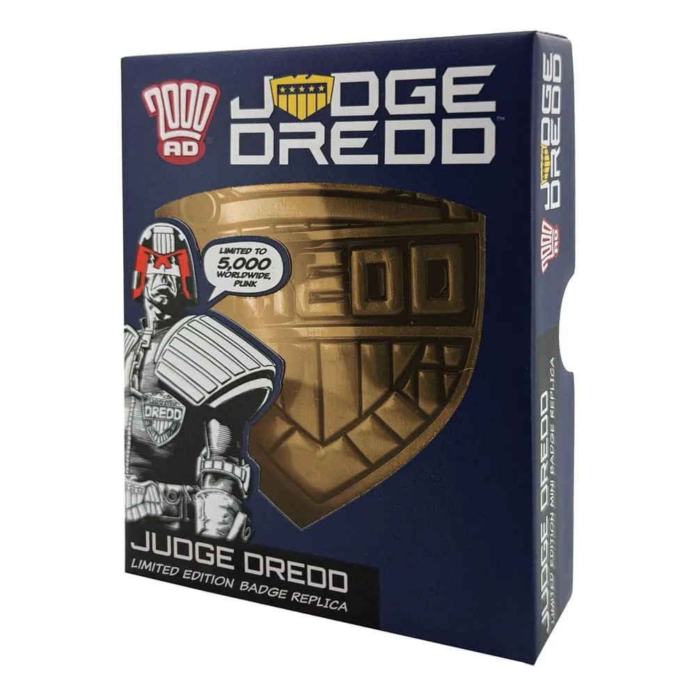 2000 AD Replica Badge – Judge Dredd Limited Edition 90 x 74 mm 4