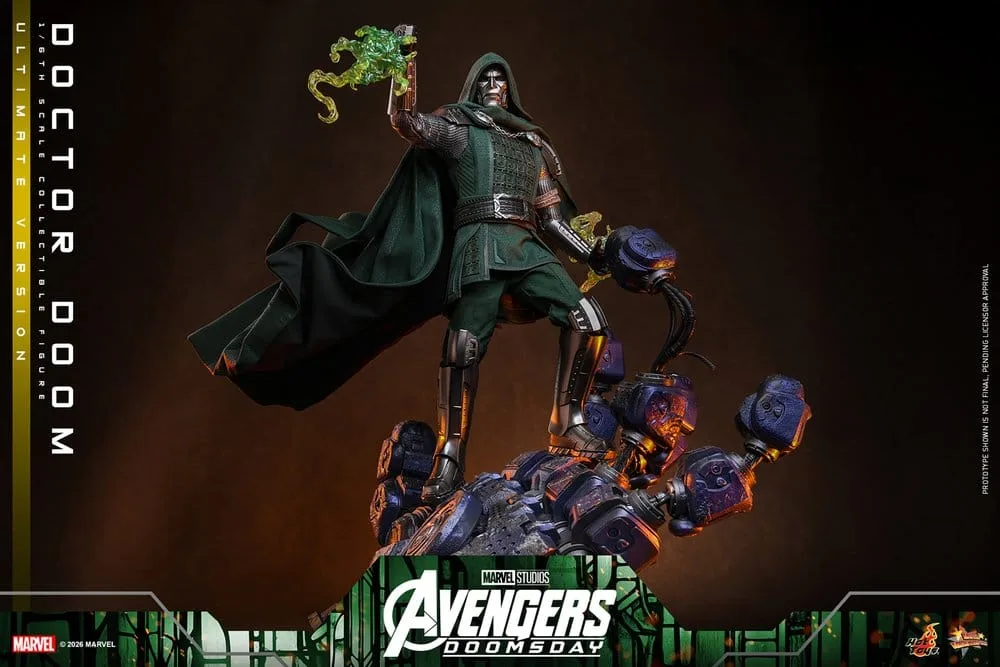 Avengers: Doomsday Action Figure – Doctor Doom Ultimate 31 cm 8