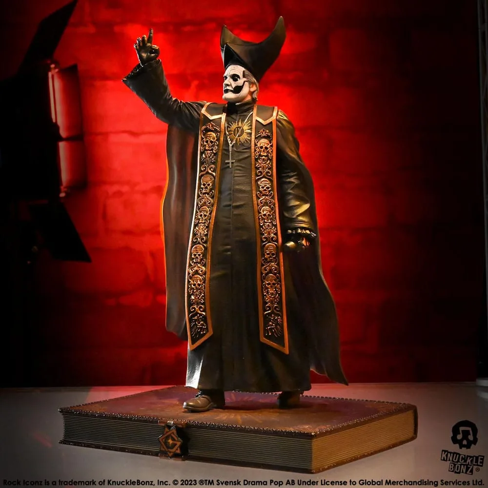 Ghost Beeld – Papa Emeritus IV Zwart gewaad 1/9 22 cm 8
