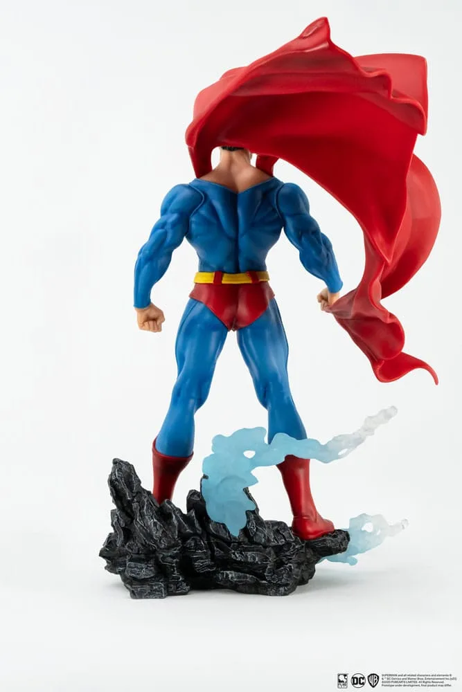 Superman PVC Statue – Classic Version 1/8 Scale 30 cm 4