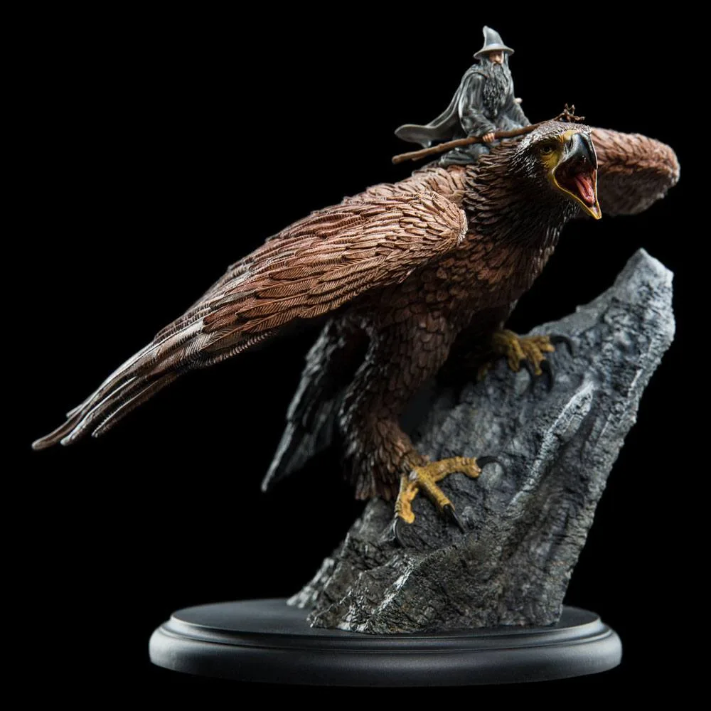 Lord of the Rings Statue – Gandalf on Gwaihir 15 cm
