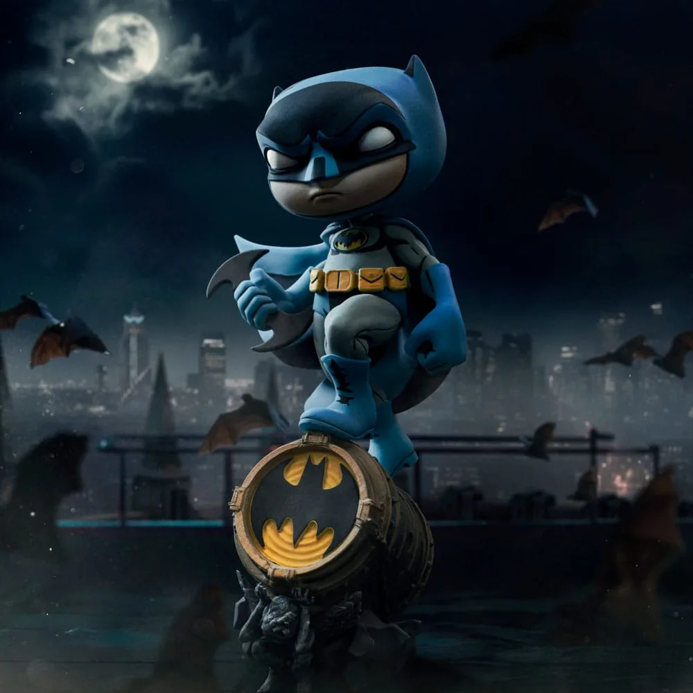 Batman PVC Figure – Mini Co. Bat-Signal Blue Variant 6