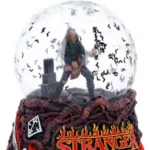 Stranger Things Snow Globe – Eddie’s Sacrifice 14 cm 6