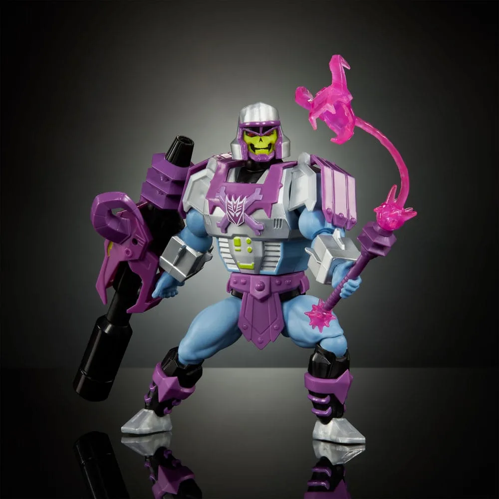 MOTU x Transformers Action Figure – Megatron Armor Skeletor 14 cm 4