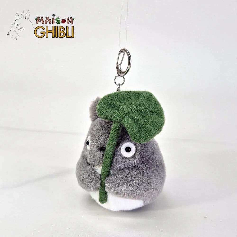 My Neighbor Totoro Keychain – Nakayoshi Big Totoro with Leaf