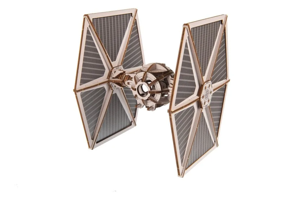 Star Wars Holzmodellbausatz – TIE Fighter mit Ständer 14