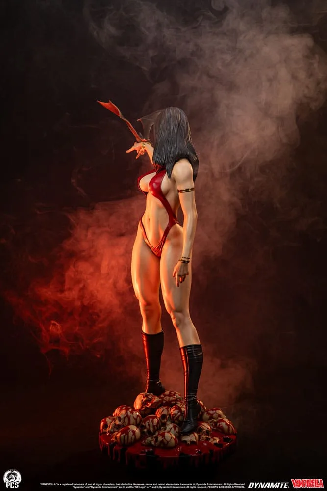 Vampirella Statue – 70er-Jahre-Postermotiv 1:2 112 cm 13