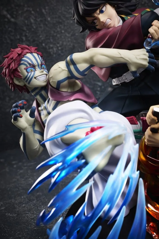 Demon Slayer PVC Figure – Tanjiro and Giyu with Akaza 13 cm 9