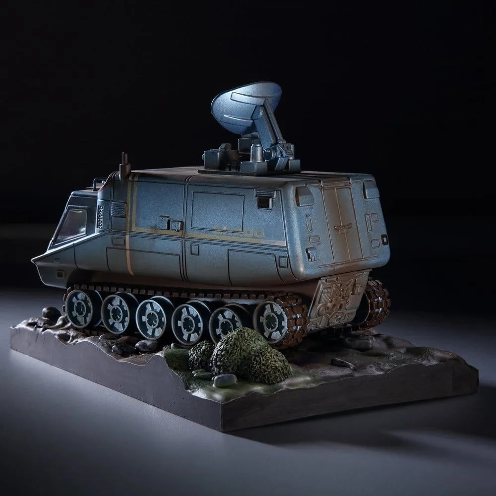 UFO Die-Cast Model – S.H.A.D.O. Mobile with Radar 17 cm 5
