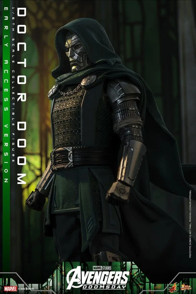 Avengers Doomsday Action Figure – Doctor Doom 31 cm 18