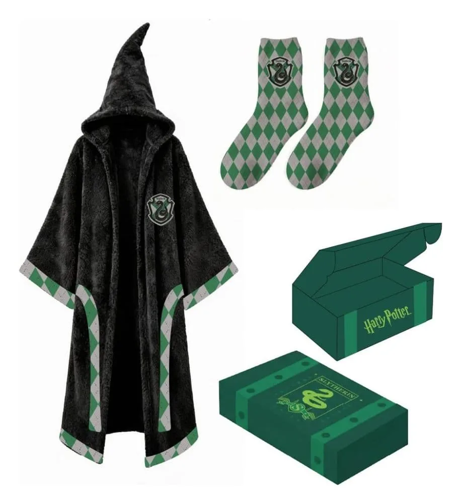 Harry Potter Gift Set – Fleece Cape and Socks