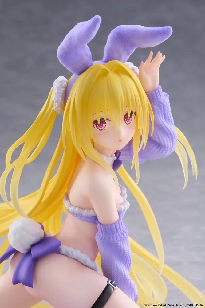 To Love-Ru Darkness Figure – Golden Darkness Fluffy Bunny 13 cm 3