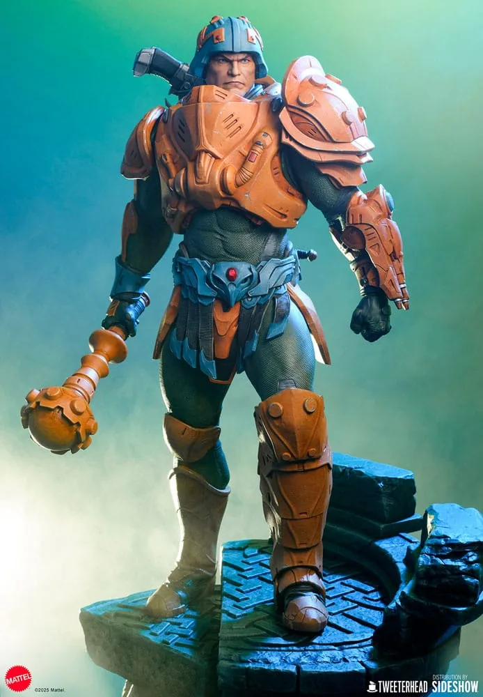 Masters of the Universe Maquette – Legends Man-at-Arms 51 cm 4