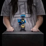 Batman PVC Figure – Mini Co. Bat-Signal Blue Variant 7