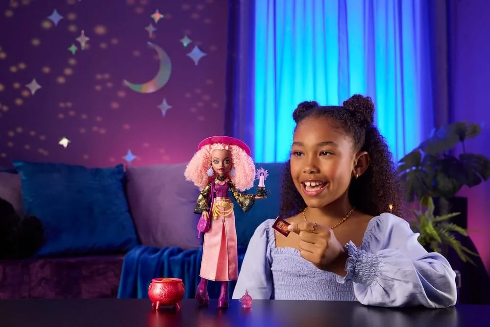 Monster High Doll – Rae Lumina Moonspell Magic 2